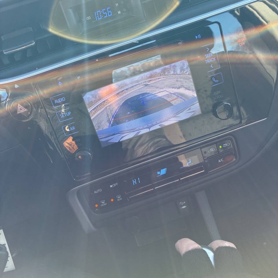 2018 Toyota Corolla LE 4dr Sedan