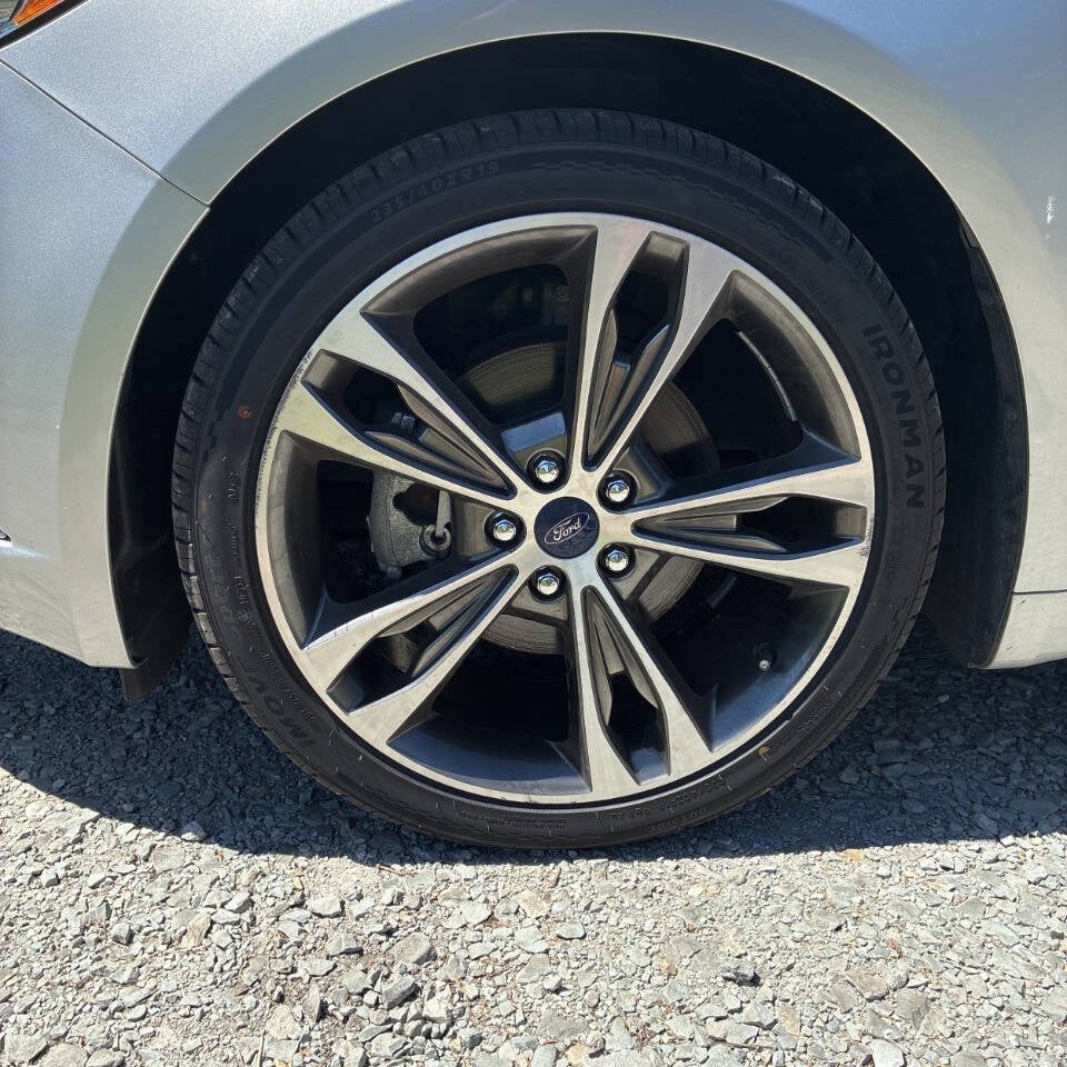 2017 Ford Fusion Titanium 4dr Sedan