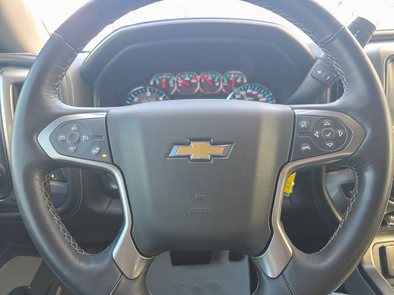 2017 Chevrolet Silverado 1500 LTZ Z71 4x4 4dr Crew Cab 5.8 ft. SB