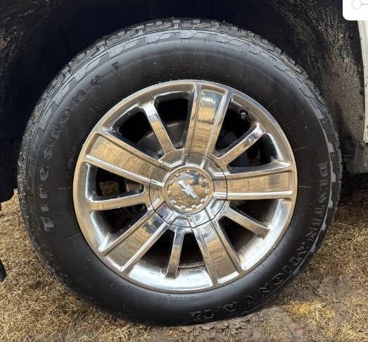 2015 Chevrolet Silverado 1500 High Country 4x4 4dr Crew Cab 5.8 ft. SB