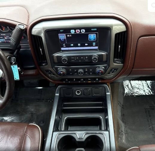 2015 Chevrolet Silverado 1500 High Country 4x4 4dr Crew Cab 5.8 ft. SB