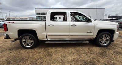 2015 Chevrolet Silverado 1500 High Country 4x4 4dr Crew Cab 5.8 ft. SB