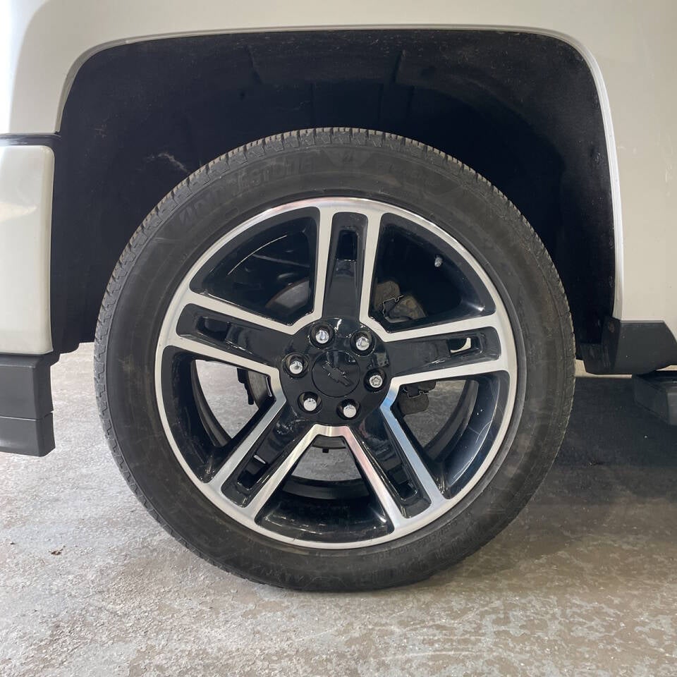 2016 Chevrolet Silverado 1500 High Country 4x4 4dr Crew Cab 5.8 ft. SB