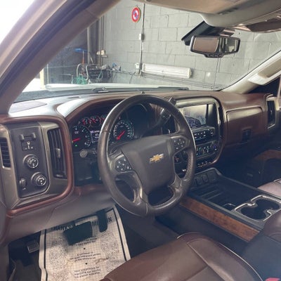 2016 Chevrolet Silverado 1500 High Country 4x4 4dr Crew Cab 5.8 ft. SB