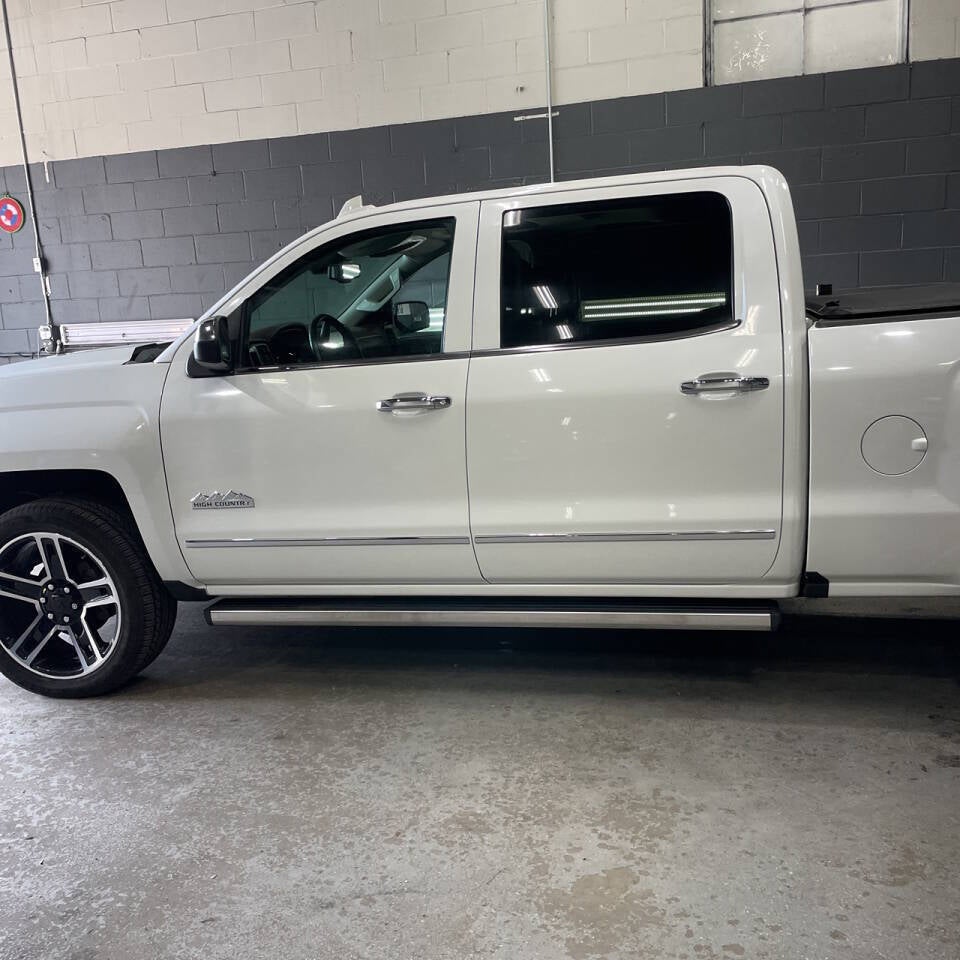 2016 Chevrolet Silverado 1500 High Country 4x4 4dr Crew Cab 5.8 ft. SB