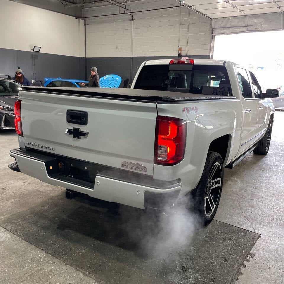 2016 Chevrolet Silverado 1500 High Country 4x4 4dr Crew Cab 5.8 ft. SB