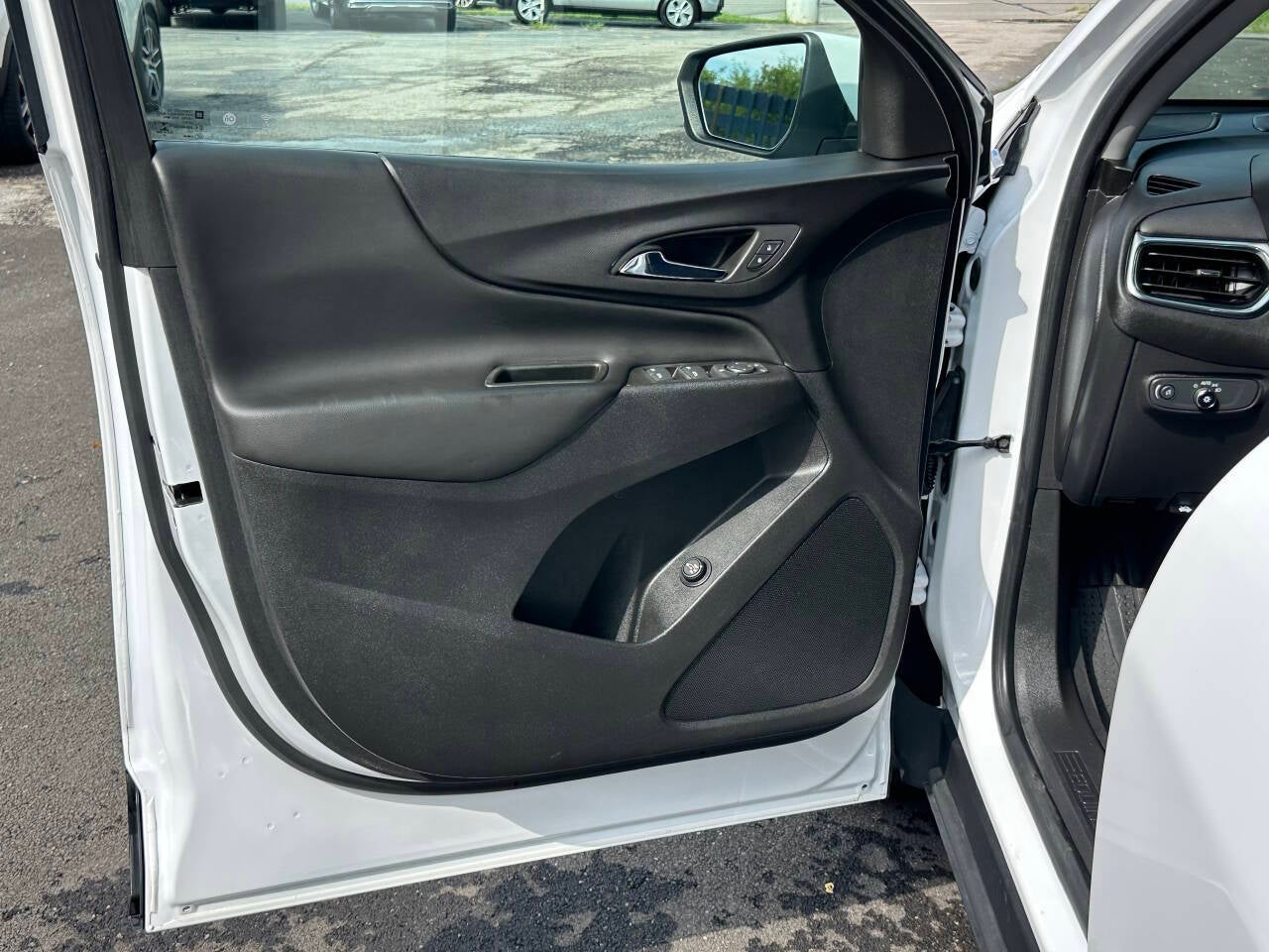 2022 Chevrolet Equinox LT 4x4 4dr SUV w/1LT