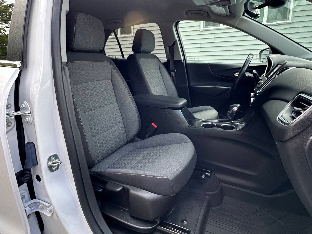2022 Chevrolet Equinox LT 4x4 4dr SUV w/1LT