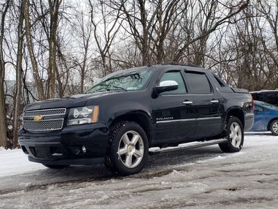 2013 Chevrolet Avalanche LTZ Black Diamond 4x4 4dr Crew Cab Pickup