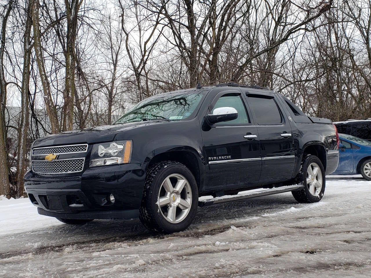 2013 Chevrolet Avalanche LTZ Black Diamond 4x4 4dr Crew Cab Pickup