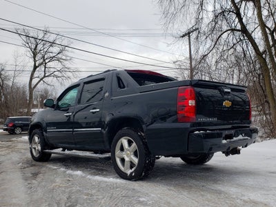 2013 Chevrolet Avalanche LTZ Black Diamond 4x4 4dr Crew Cab Pickup