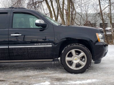 2013 Chevrolet Avalanche LTZ Black Diamond 4x4 4dr Crew Cab Pickup