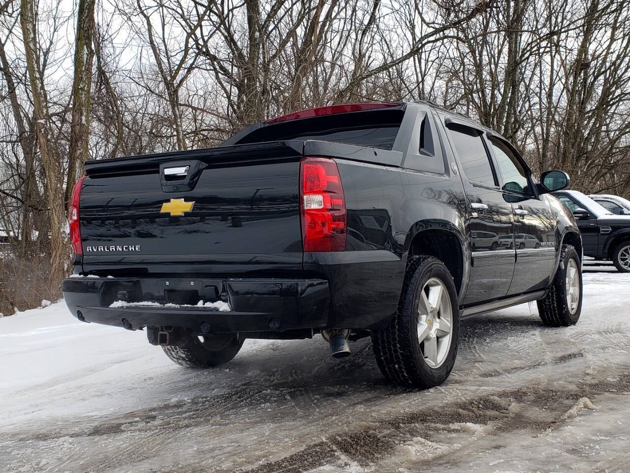 2013 Chevrolet Avalanche LTZ Black Diamond 4x4 4dr Crew Cab Pickup