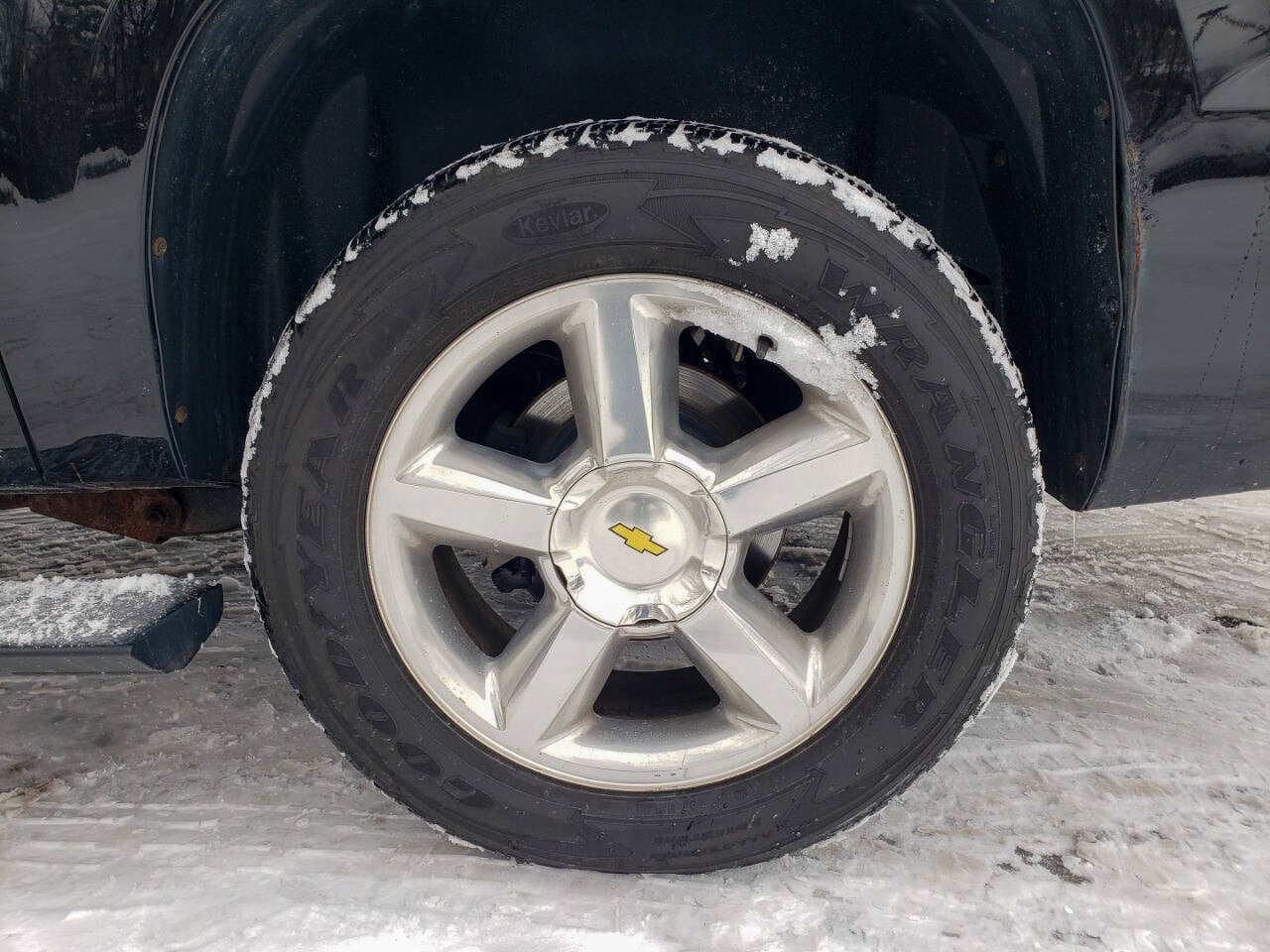 2013 Chevrolet Avalanche LTZ Black Diamond 4x4 4dr Crew Cab Pickup