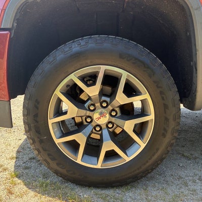 2017 GMC Sierra 1500 SLT 4x4 4dr Crew Cab 5.8 ft. SB