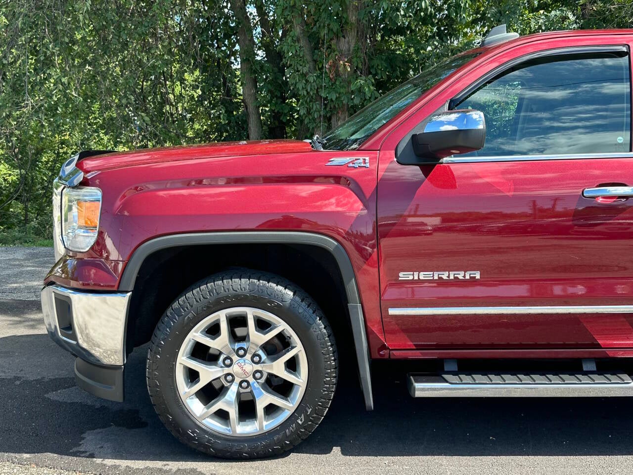 2015 GMC Sierra 1500 SLT 4x4 4dr Crew Cab 5.8 ft. SB