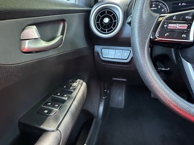 2021 Kia Forte LXS 4dr Sedan