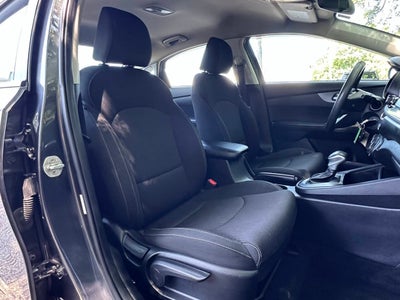 2021 Kia Forte LXS 4dr Sedan