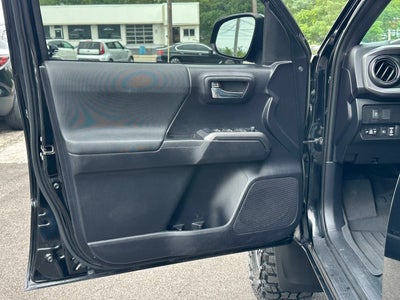 2020 Toyota Tacoma TRD Sport 4x4 4dr Double Cab 5.0 ft SB 6A