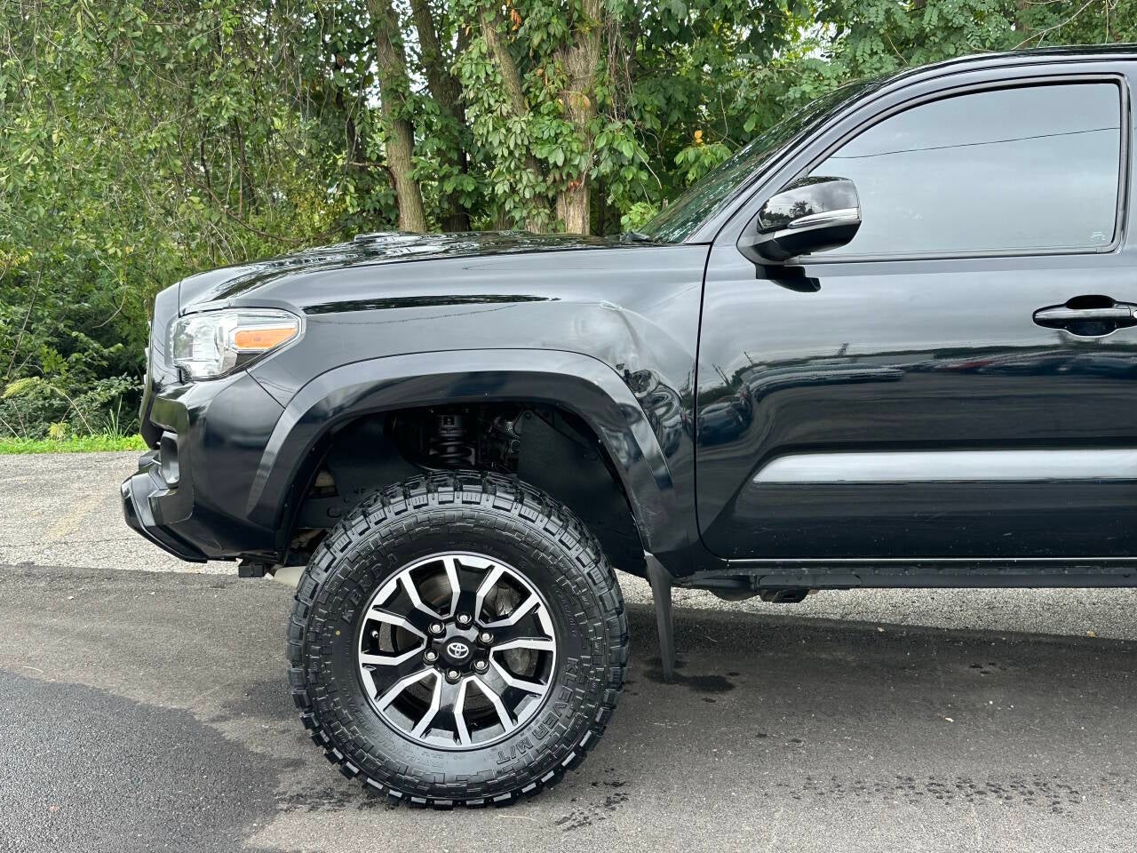2020 Toyota Tacoma TRD Sport 4x4 4dr Double Cab 5.0 ft SB 6A