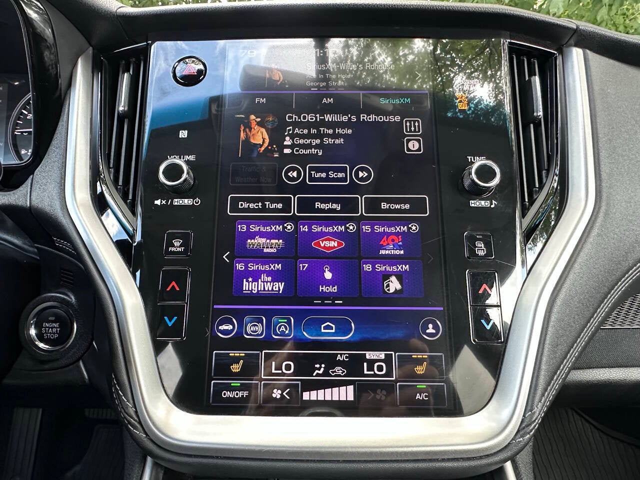 2022 Subaru Outback Premium AWD 4dr Crossover