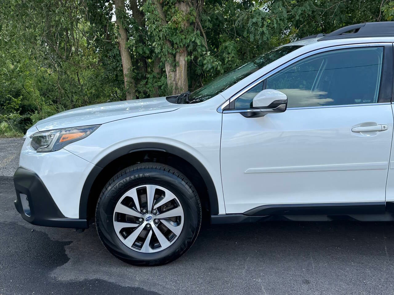 2022 Subaru Outback Premium AWD 4dr Crossover