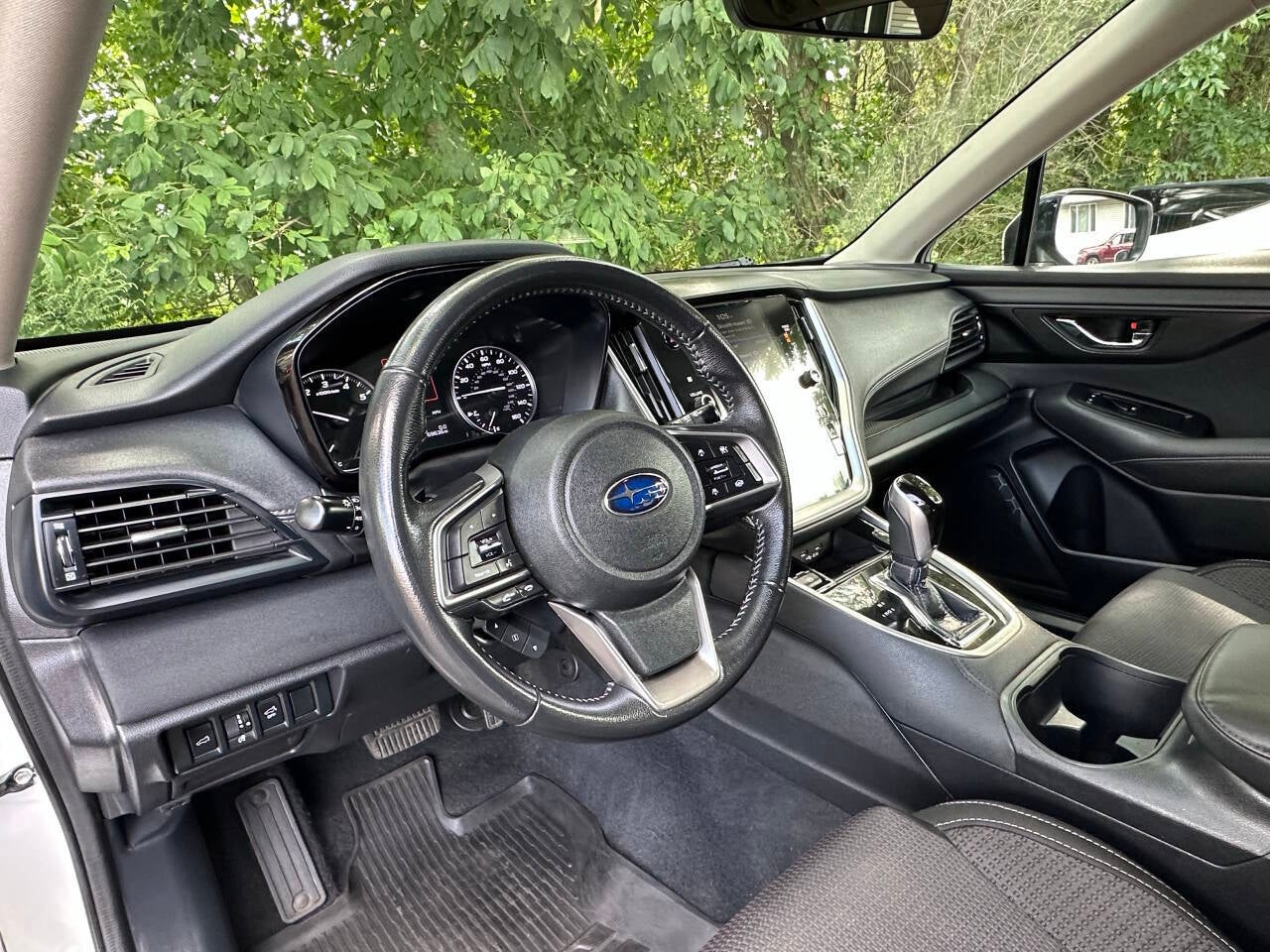2022 Subaru Outback Premium AWD 4dr Crossover
