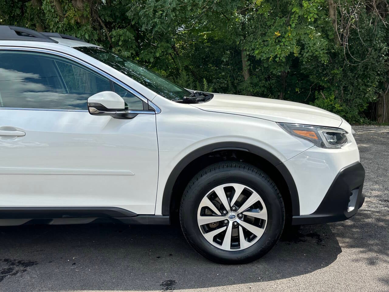 2022 Subaru Outback Premium AWD 4dr Crossover
