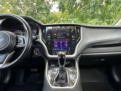2022 Subaru Outback Premium AWD 4dr Crossover