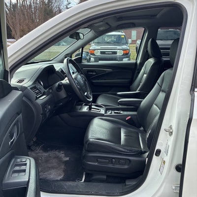 2019 Honda Ridgeline RTL AWD 4dr Crew Cab 5.3 ft. SB