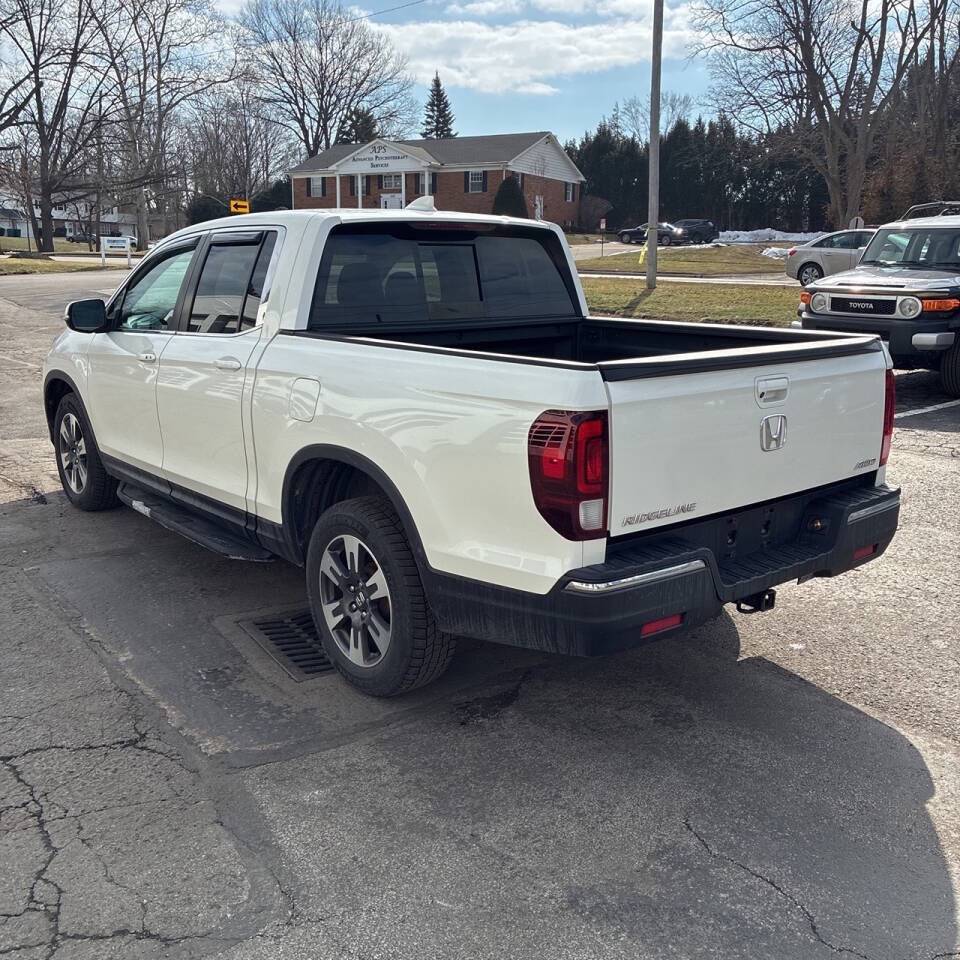 2019 Honda Ridgeline RTL AWD 4dr Crew Cab 5.3 ft. SB