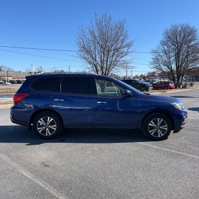 2017 Nissan Pathfinder SL 4x4 4dr SUV