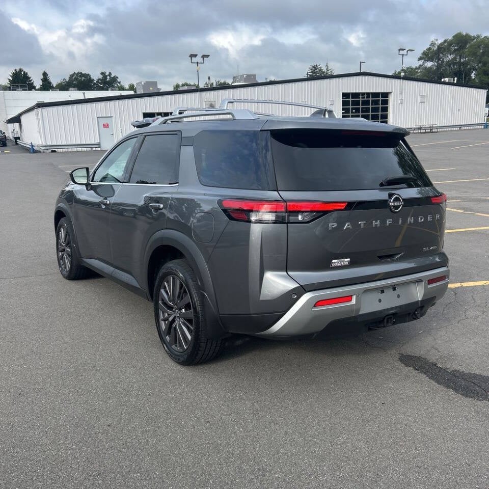 2022 Nissan Pathfinder SL AWD 4dr SUV