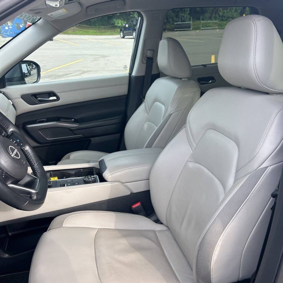 2022 Nissan Pathfinder SL AWD 4dr SUV