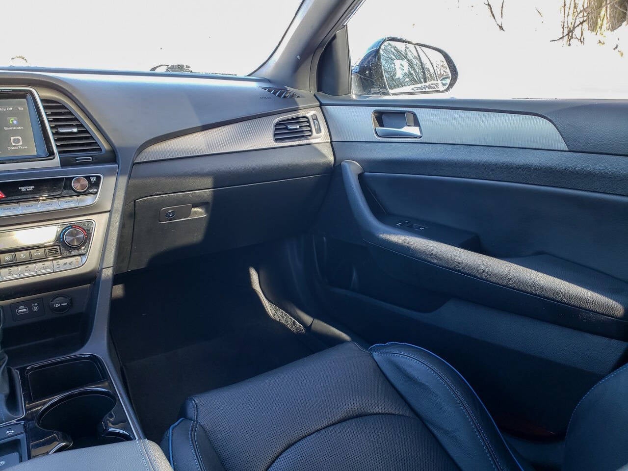 2019 Hyundai Sonata Limited 2.0T 4dr Sedan