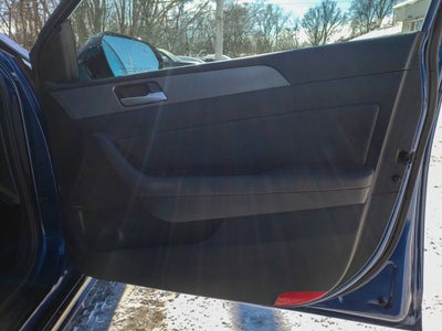 2019 Hyundai Sonata Limited 2.0T 4dr Sedan