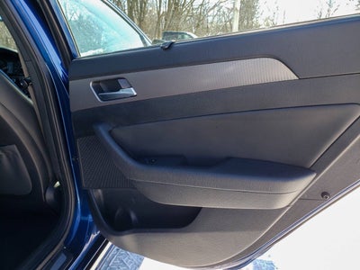 2019 Hyundai Sonata Limited 2.0T 4dr Sedan