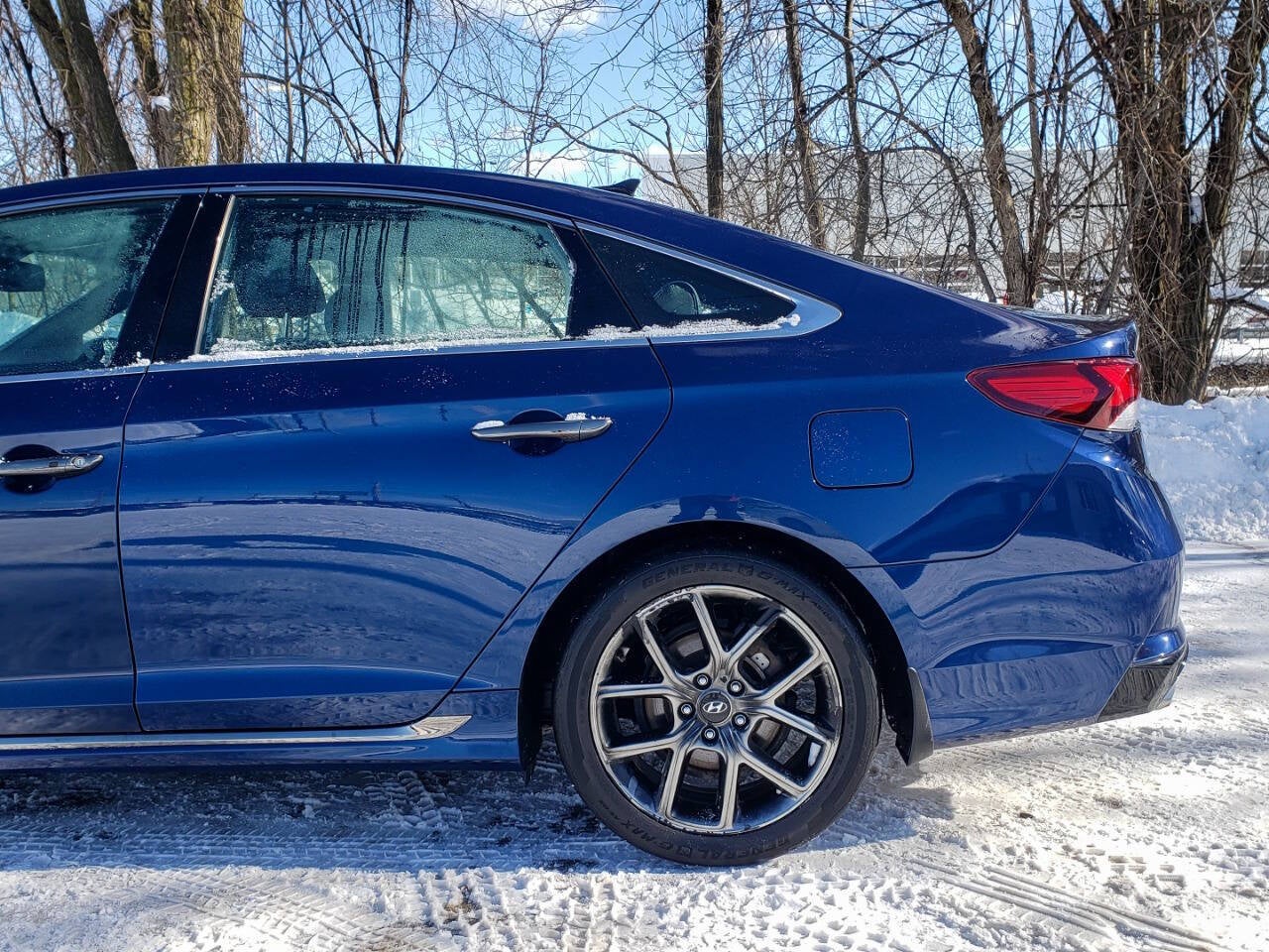 2019 Hyundai Sonata Limited 2.0T 4dr Sedan