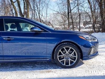 2019 Hyundai Sonata Limited 2.0T 4dr Sedan