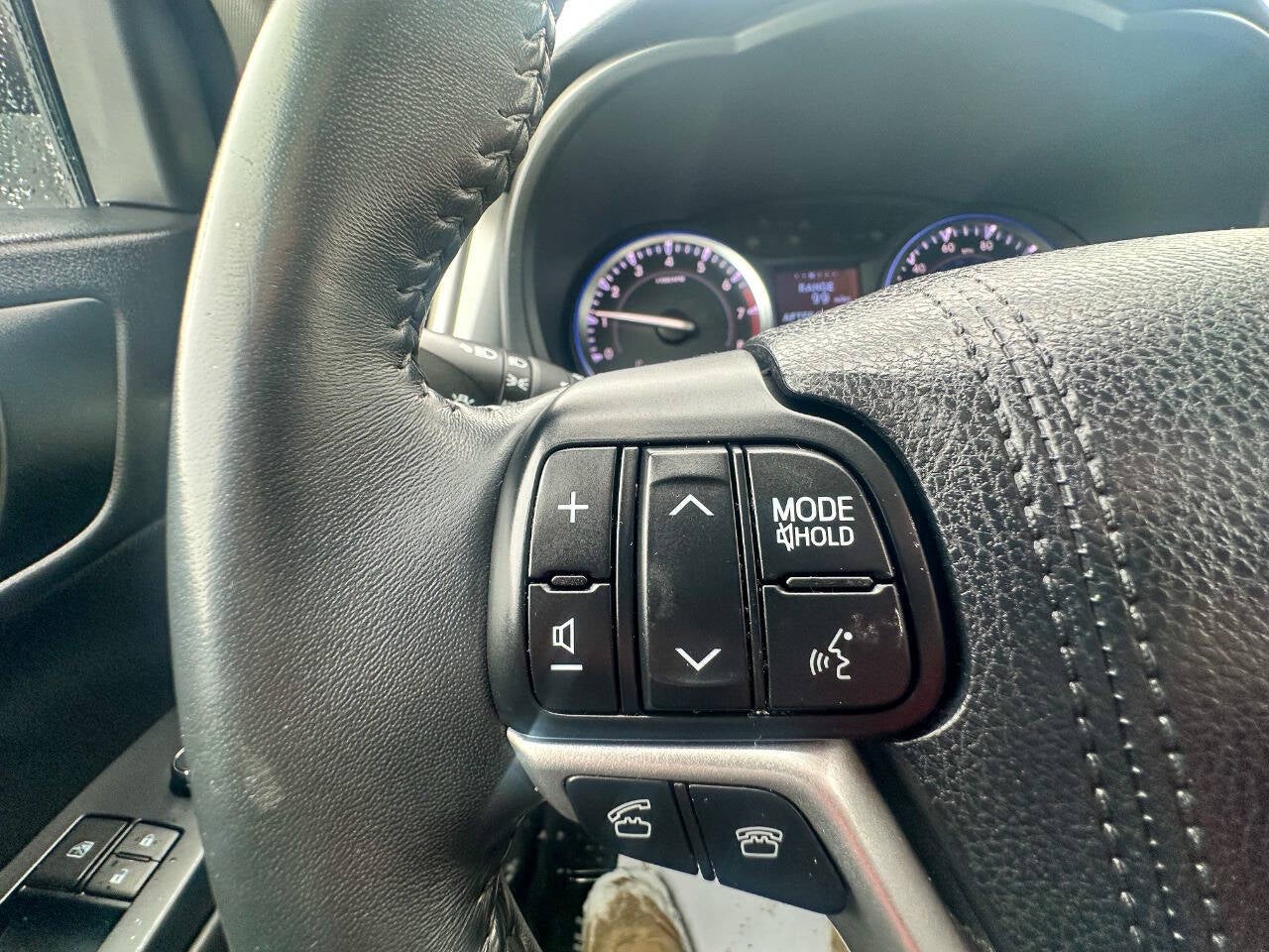 2016 Toyota Highlander LE Plus AWD 4dr SUV