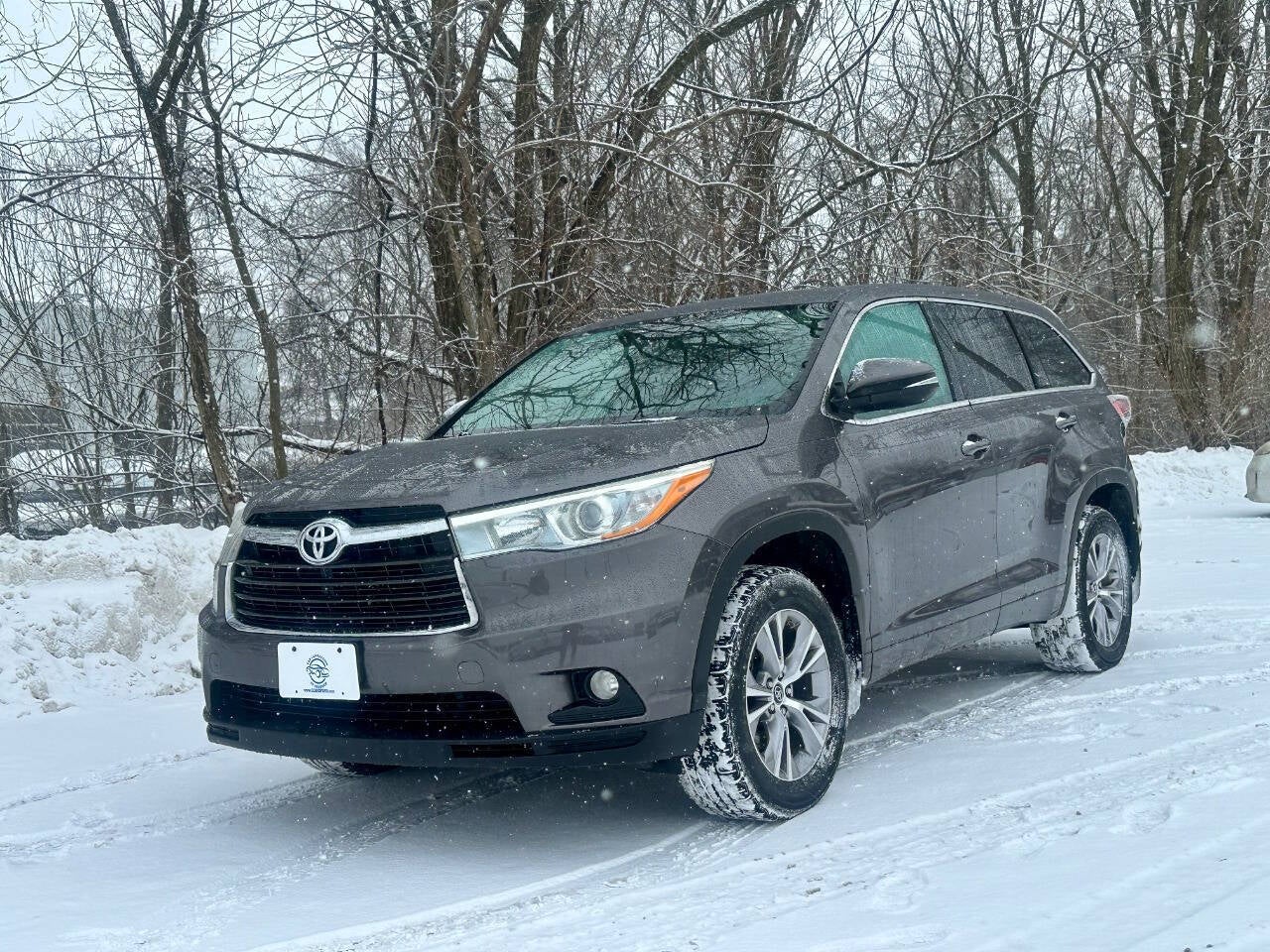 2016 Toyota Highlander LE Plus AWD 4dr SUV