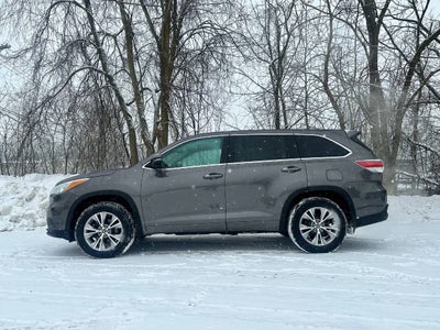 2016 Toyota Highlander LE Plus AWD 4dr SUV