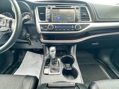 2016 Toyota Highlander LE Plus AWD 4dr SUV