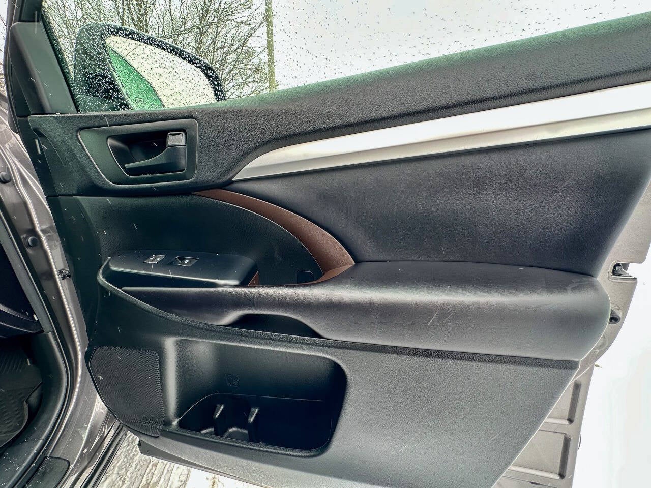 2016 Toyota Highlander LE Plus AWD 4dr SUV