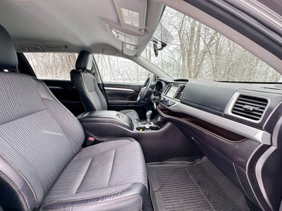 2016 Toyota Highlander LE Plus AWD 4dr SUV