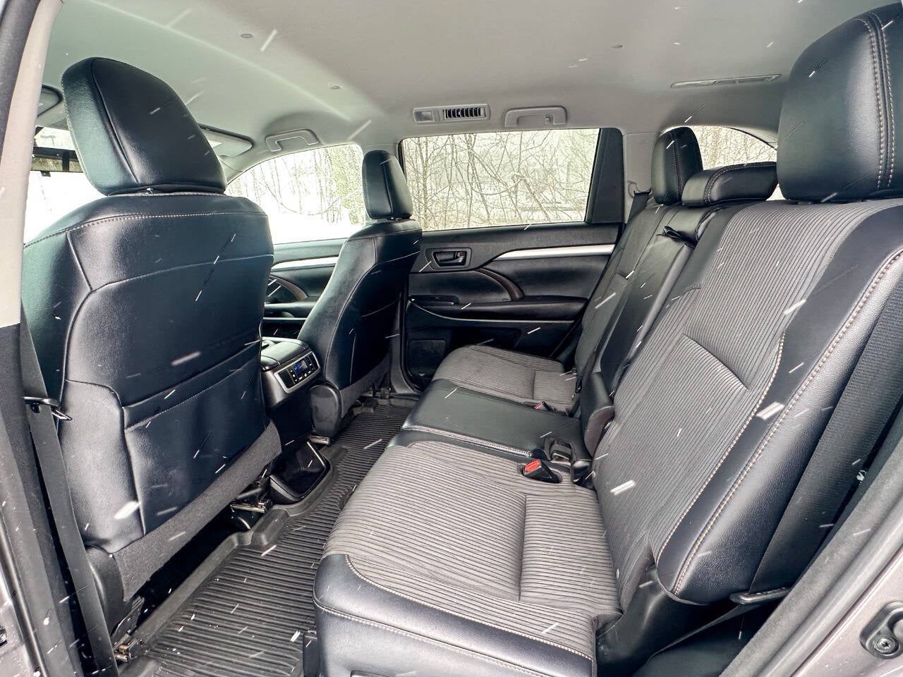 2016 Toyota Highlander LE Plus AWD 4dr SUV