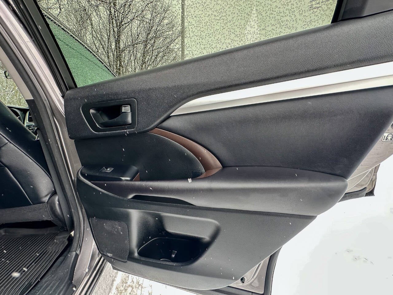 2016 Toyota Highlander LE Plus AWD 4dr SUV