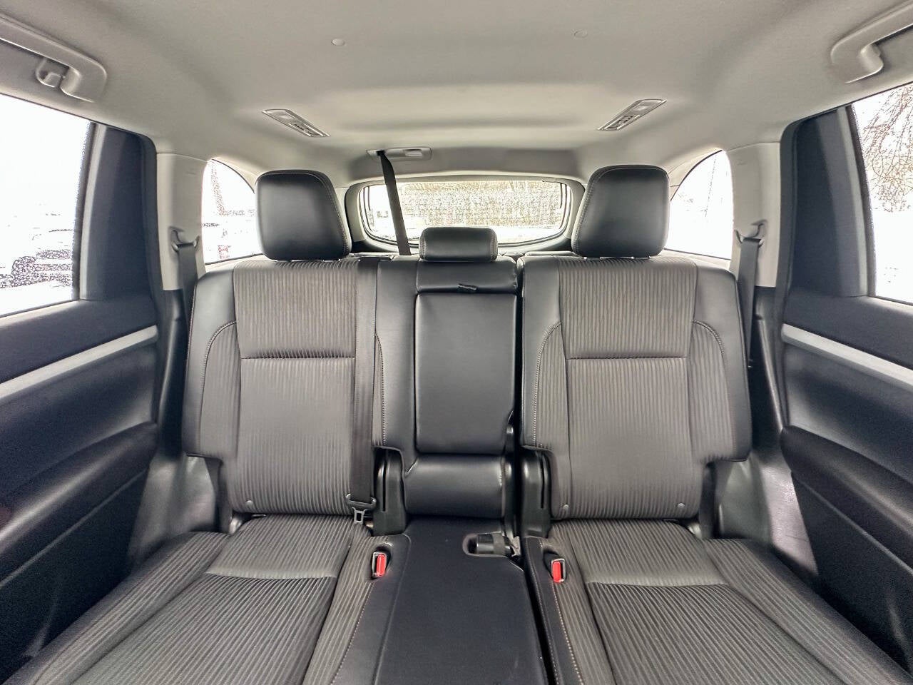 2016 Toyota Highlander LE Plus AWD 4dr SUV