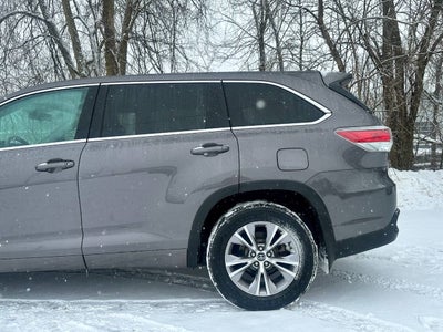 2016 Toyota Highlander LE Plus AWD 4dr SUV