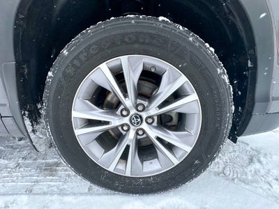 2016 Toyota Highlander LE Plus AWD 4dr SUV